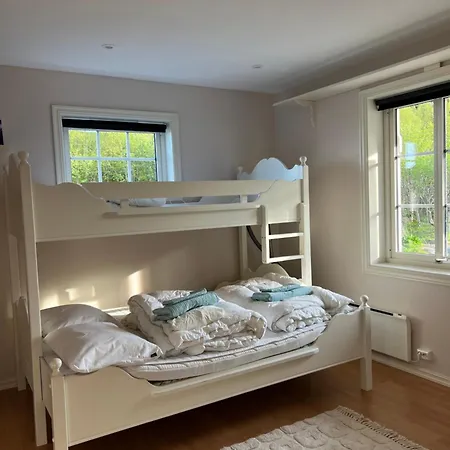 Huset Ved Fergekaien Pa アパート